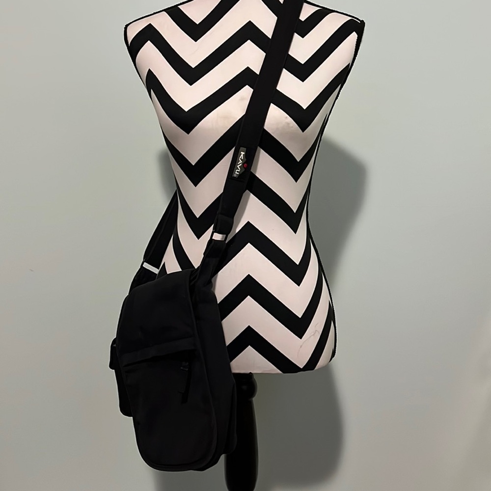 Black Kavu crossbody bag.